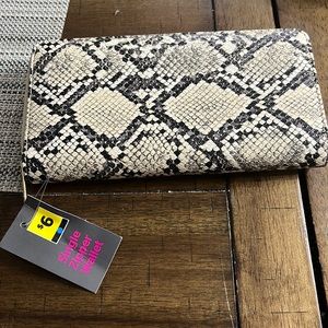 Snakeskin wallet